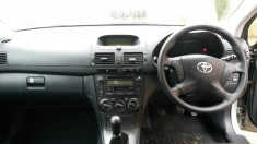 Elemente de interior Toyota Avensis T2 foto