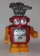 JUCARIE VECHE DE PLASTIC, ANII &amp;#039;80 - ROBOT (DEFECT) foto