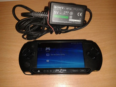 psp street MODAT, card 4gb, incarcator, sony psp e1004 foto