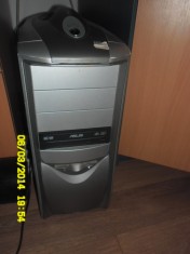 Carcasa PC cu maner foto