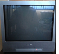 TV CRT SONY 51 cm foto