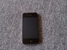 Iphone 4S 16GB black neverloked impecabil arata nota 9.5 handsfree,cablu date,incarcator perfecta stare functionare!PRET:950lei foto