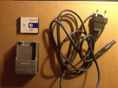 SONY: Incarcator/Battery Charger BC-TR1 + Baterie/Battery NP-BD1 NOU/NEW - ORIGINAL foto