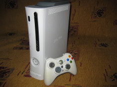 xbox360 modat +kinect sensor foto