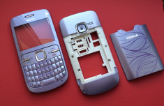 Carcasa rama fata cu geam tastatura taste mijloc corp miez capac spate capac baterie capac acumulator Nokia C3 C3-00 ORIGINALA NOUA foto