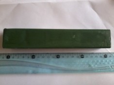 Pasta abraziva verde - ascutit cutite, lustruit/slefuit metale foto
