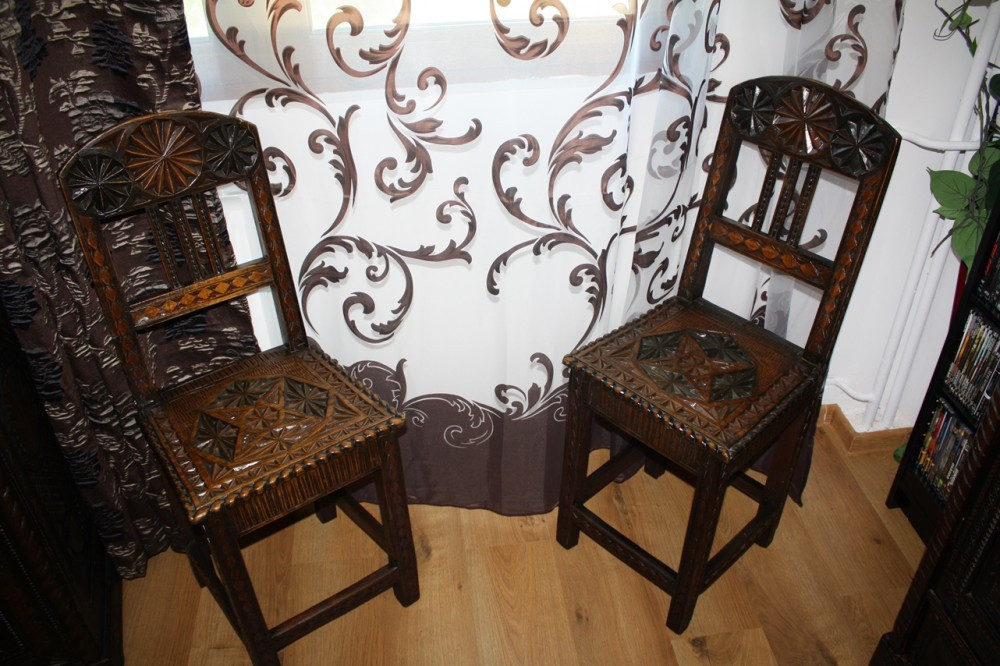 Set 2 scaune brancovenesti, stil brancovenesc, neoromanesc | arhiva  Okazii.ro