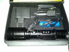 PRET BOMBA! CEA MAI PUTERNICA Lanterna LED 28000W CREE XML T6 8000 Lumeni ZOOM + 5 Faze + Incarcator + 1 Acumulator 18650 UltraFire 4200mah foto