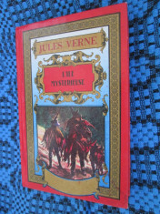 Jules VERNE - L&amp;#039;ISLE MYSTERIEUSE (editie de lux INSULA MISTERIOASA, PARIS, in limba franceza - 1992, cu ILUSTRATII - stare foarte buna!!!) foto