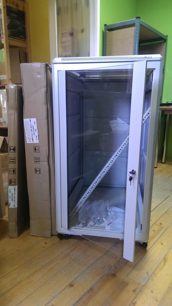 Braun Group - TE 6821 Network Cabinet - Cabinet Server, Dulap Rack 19 ...