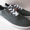 TENESI TOMMY HILFIGER- MODEL NOU - MAS . 42 TENESI TOMMY HILFIGER- MODEL NOU - MAS . 42