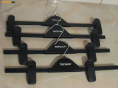 Umerase clips pt fuste /pantalon -foarte rezistente- pret 0,63 bani bucata- foto