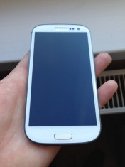 Samsung Galaxy S3 i9300, ALB, 830 lei foto