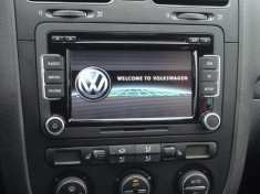 RCD 510 Original Vw Cu Touch Screen Si Magazie De 6 Cd-uri + cod securitate foto