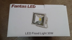 Proiector LED NOU 30 W - garantie 5 luni foto