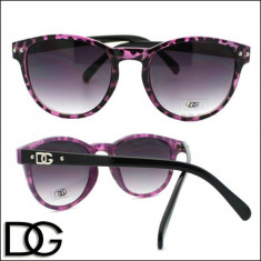 Ochelari de soare DG Wayfarer, rame Animal-print violet, lentile fumurii-violacee, graduale ; Cadou : un saculet pentru protectie ! foto