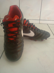 Ghete fotbal Nike Tiempo foto