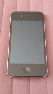 iPhone 4 16 GB (unic proprietar) foto