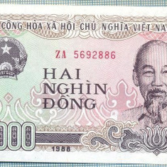 603 BANCNOTA - VIETNAM - 2000 DONG - anul 1988 -SERIA 5692886 -starea care se vede