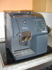 Aparat de cafea complet automat Expresor Saeco Magic De Luxe Redesign foto