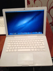 MacBook 13 White Core 2 Duo 2,13 / 4 gb ddr2 / 80 gb ssd / 9400m / 17 CICLURI foto