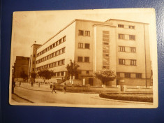 Ilustrata Timisoara --Cladire ,circ. 1957 foto