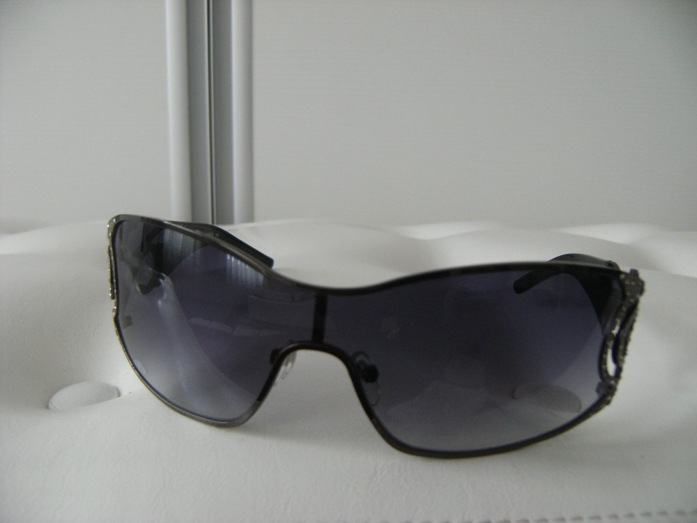 Ochelari de soare originali 100% Azzaro pentru femei, model AZ 4310 C3,  model deosebit, rame titaniu., Protectie UV 100% | Okazii.ro