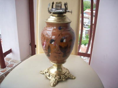 Lampa de birou din majolica de la jumatatea sec.XIX.Sticla lipseste. foto