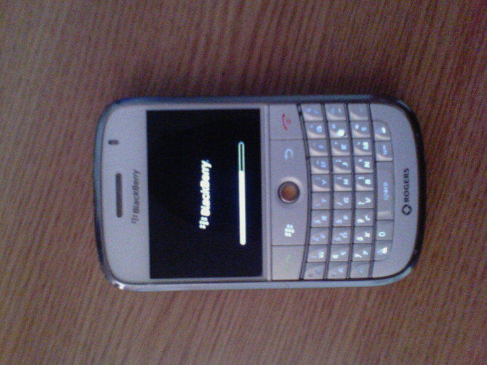 BlackBerry Bold 9000 alb decodat