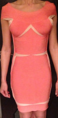 Vand rochie Herve Leger foto