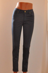 Pantaloni aspect satinat marca Vero Moda! 20% reducere pt al 2-lea produs! foto