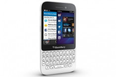 BlackBerry Q5 4G WHITE NOI , SIGILATE , NECODATE ! foto
