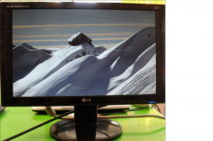 Monitor LCD 19&amp;quot; wide - LG W1941s cu GARANTIE foto