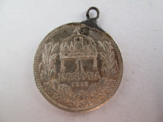 #99 1 Korona Ungaria 1915 , moneda de argint , agatatoare , veche. Pandativ vechi provenit dintr-o salba , (Corona Coroana ) foto