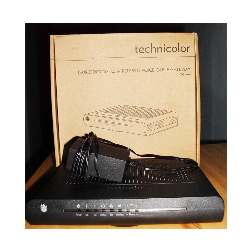 Technicolor TC7200 - 2in1 (Router Wireless 5 GHZ cu port USB respectiv ...