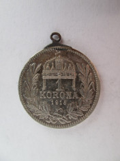 #95 1 Korona Ungaria 1915 , moneda de argint , agatatoare , veche. Pandativ vechi provenit dintr-o salba , (Corona Coroana ) foto