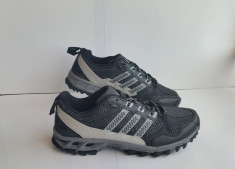 ADIDASI ADIDAS KANADIA TR5 TALPA DIN SPUMA foto