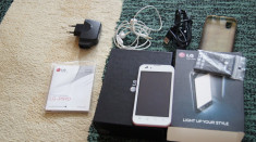 LG P970 Optimus Black (White/Pink Edition) foto