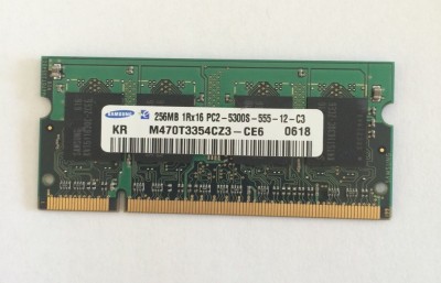 Memorie Samsung 256MB DDR2-667MHz M470T3354CZ3-CE6 (1113) foto