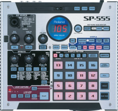 Roland SP 555 foto