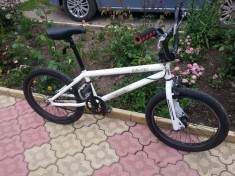 BMX Mongoose mischief foto