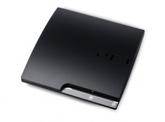 PlayStation 3 slim modat foto