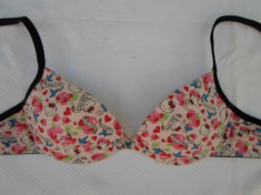 HELLO KITTY - SUTIEN BUMBAC , NR. 75A , STARE BUNA , GERMANIA foto