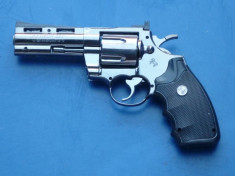 PISTOL BRICHETA PYTHON (replica scara 1:1 a unui pistol Smith&amp;amp;amp;Wesson Magnum 357) foto