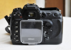Body Nikon d200, impecabil , optional obiective, blitz foto