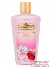 VICTORIA&amp;#039;S SECRET MADE IN USA ~ STRAWBERRIES CHAMPAGNE Hydrating Body Lotion ~ VS FANTASIES Lotiune Crema Spray Unt de Corp Gel de Dus Scrub EDT SUA foto