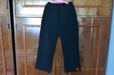 Pantaloni de trening negri foto