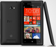 HTC 8X Windows Phone , negru, 16GB mem interna, 1GB RAM, NOU, la cutie, pachet complet, liber de retea, HTC cu Windows si 4G. foto