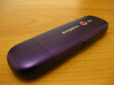 Modem stick dongle USB internet mobil 3G ZTE K3565-Z decodat liber de retea Orange Vodafone Digi Cosmote foto