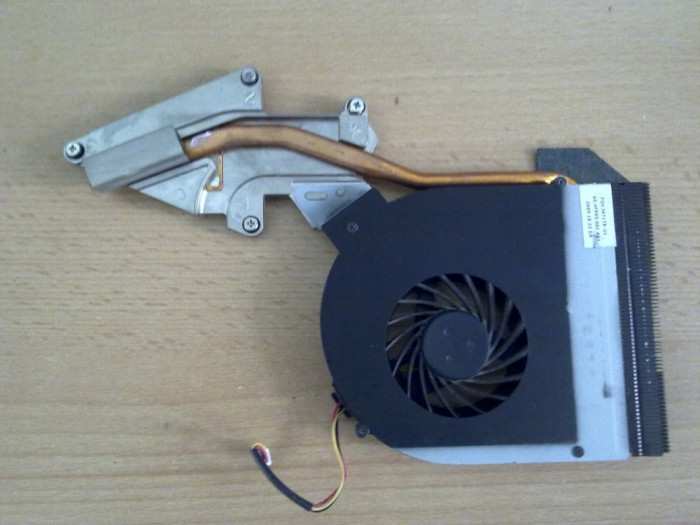 Sistem racire Ventilator si radiator Acer Aspire 7540